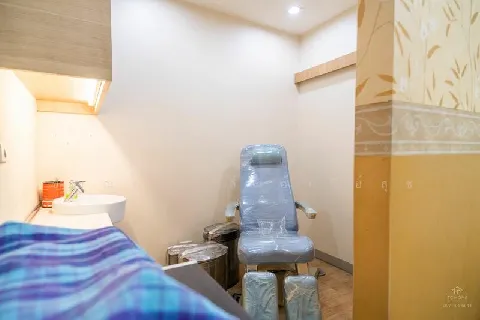 อาคารพาณิชย์ 3 ชั้นครึ่ง 2 คูหา's gallery image at 8