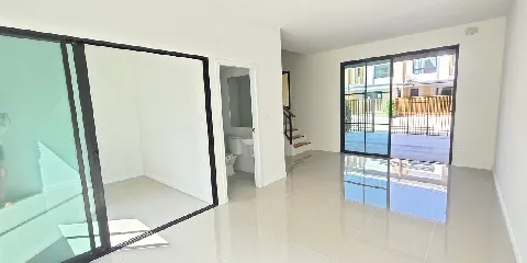 ทาวน์โฮมโอนิซูกะ 的画廊图 1