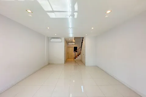 ขายด่วน! HOME OFFICE 4 ชั้น โครงการ VERVE เพชรเกษม 81 ราคาเพียง 8.39 ล้านบาท 的画廊图 1