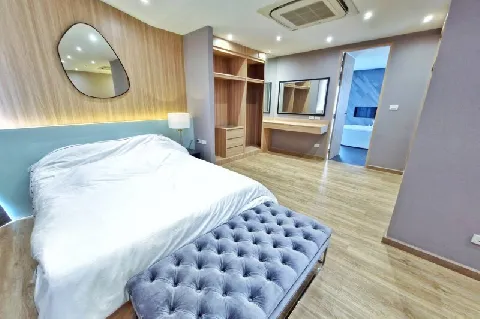 Week's gallery image at 1