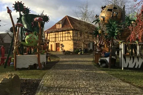 บ้านช็อกโกแลต วิลลี่ วองก้า 的画廊图 1