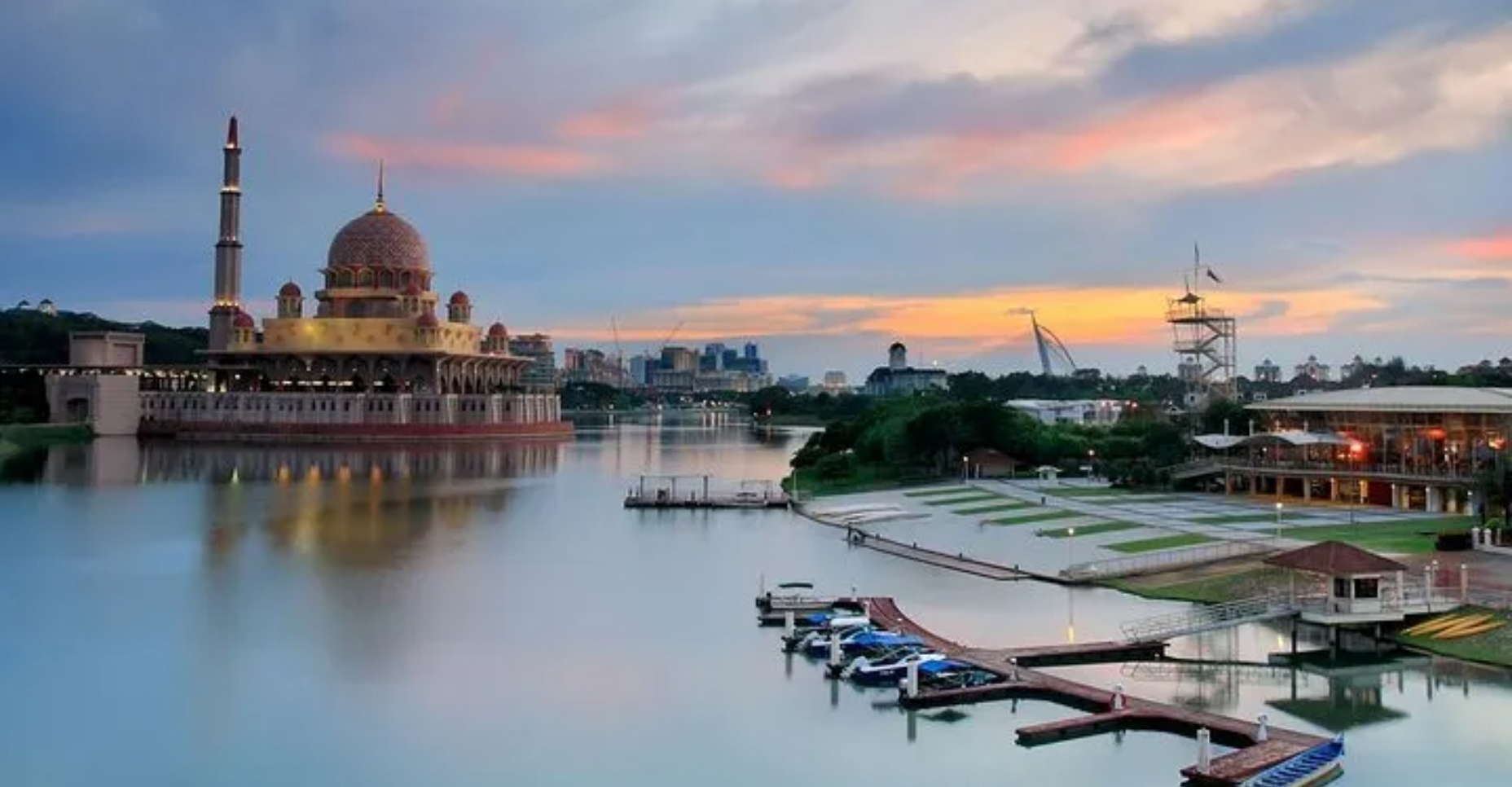 Discover Putrajaya Lake Cruise, Pink Mosque & Traditional Malaysian Lunch Experience