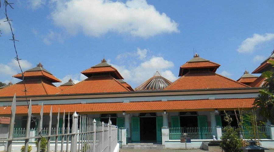 4D3N Surabaya + Bromo