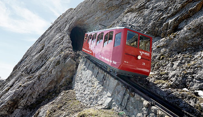 Pilatus Railway di Swiss. [Sumber Gambar]