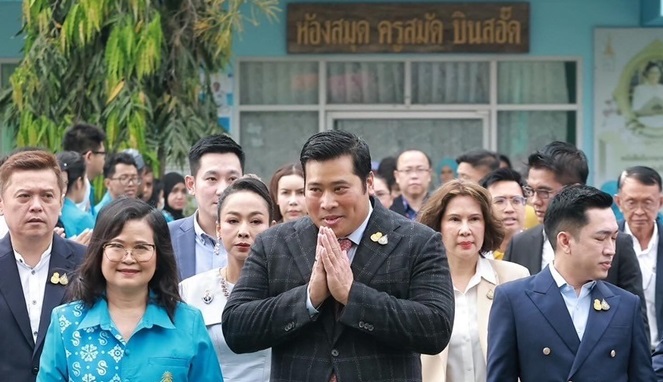 Kembalinya Putra Raja Thailand