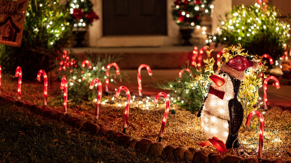 Affordable Holiday Light Installation in St. Joseph MO