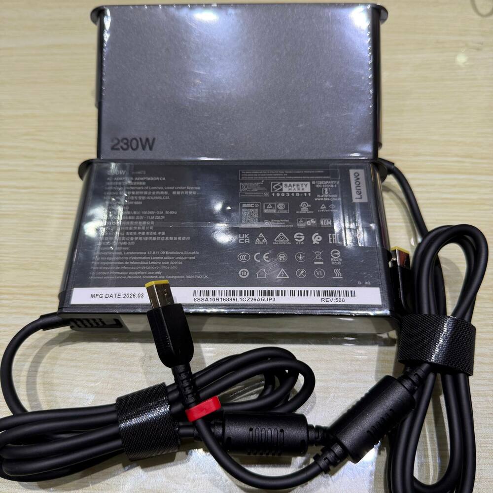 Thumb lenovo 230w 4