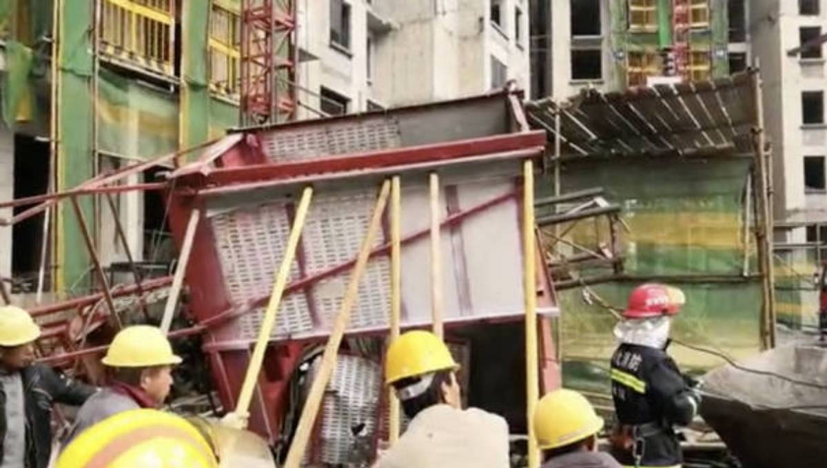 11 die as elevator cable snaps at work site in north China