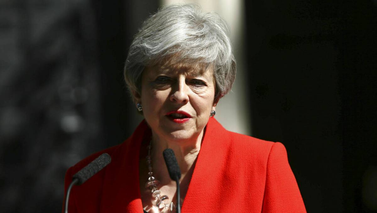 Theresa May says she'll quit as Conservative leader June 7