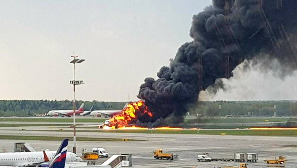 At least 40 dead in Russian plane's fiery emergency landing