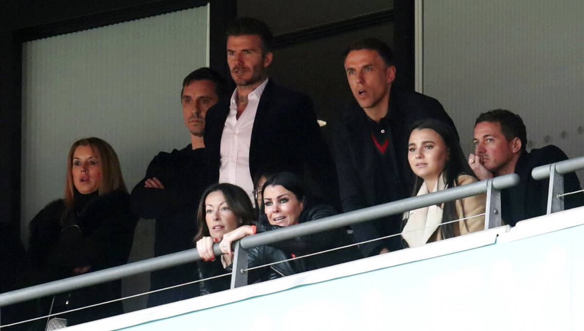 Beckham watches as Salford secures promotion at Wembley