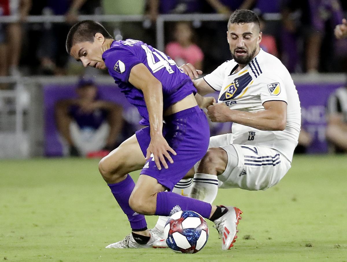 Dos Santos early goal lifts Galaxy past Orlando City 1-0