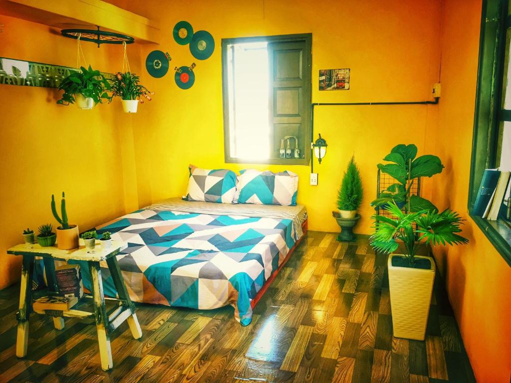 The 1995 Homestay