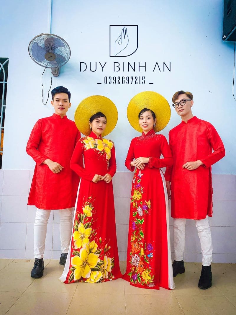 Hồng Nguyễn - Cho thuê trang phục múa, trang phục biểu diễn