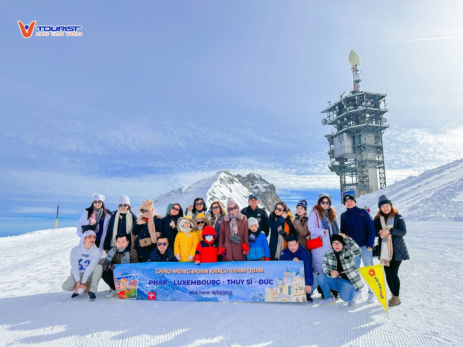 Chinh phục đỉnh núi thần tiên Titlis cùng du khách VTourist