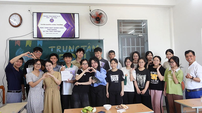 trung tâm luyện thi Đại học Đà Nẵng