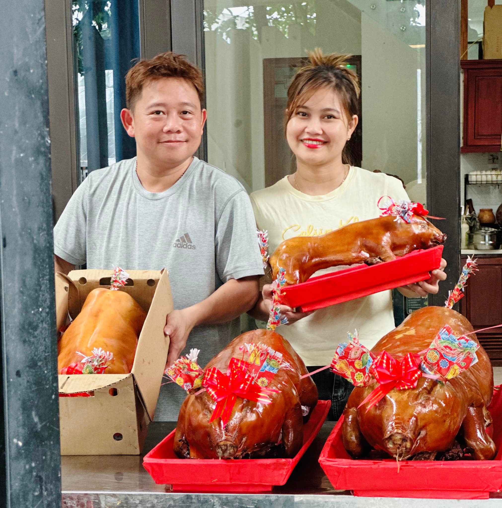 heo sữa quay Đà Nẵng