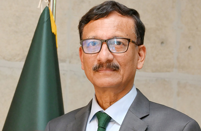 Only 1 deal under Indian LoC cancelled: Foreign Adviser