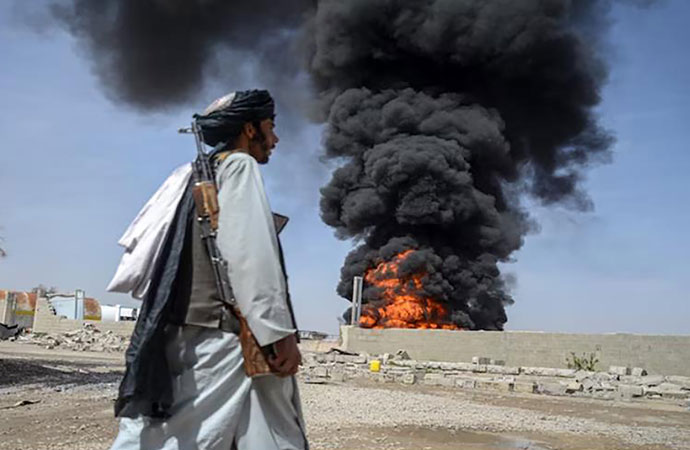 Renewed fighting erupted along the border between Afghanistan and Pakistan