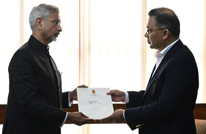 Jaishankar hands over PM Modi’s personal letter to Tarique Rahman