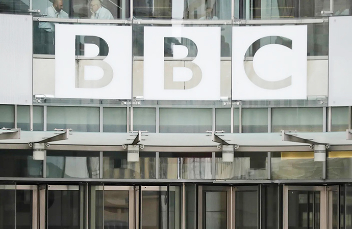 The head of the BBC and the British broadcaster’s top news executive both resigned