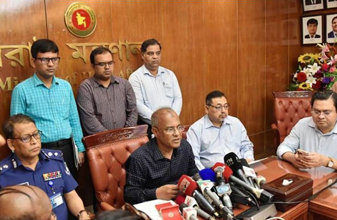 Chaos on every corner