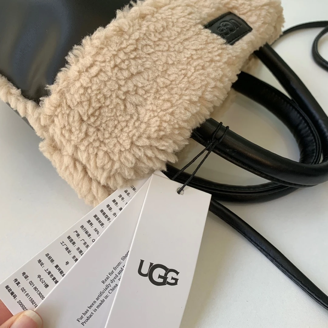 ZH518 UGG lamb wool bucket bag 45$ gallery