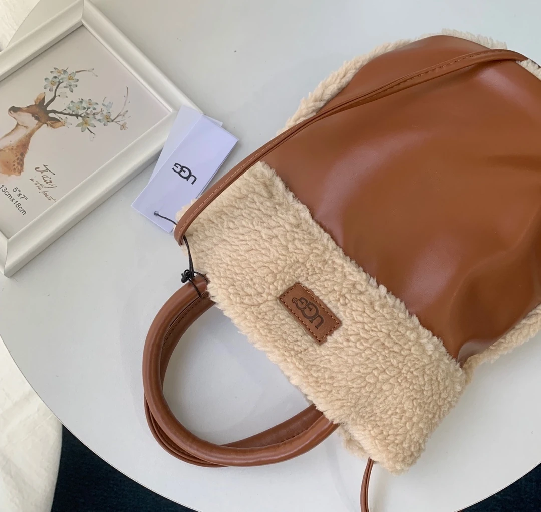 ZH518 UGG lamb wool bucket bag 45$ gallery