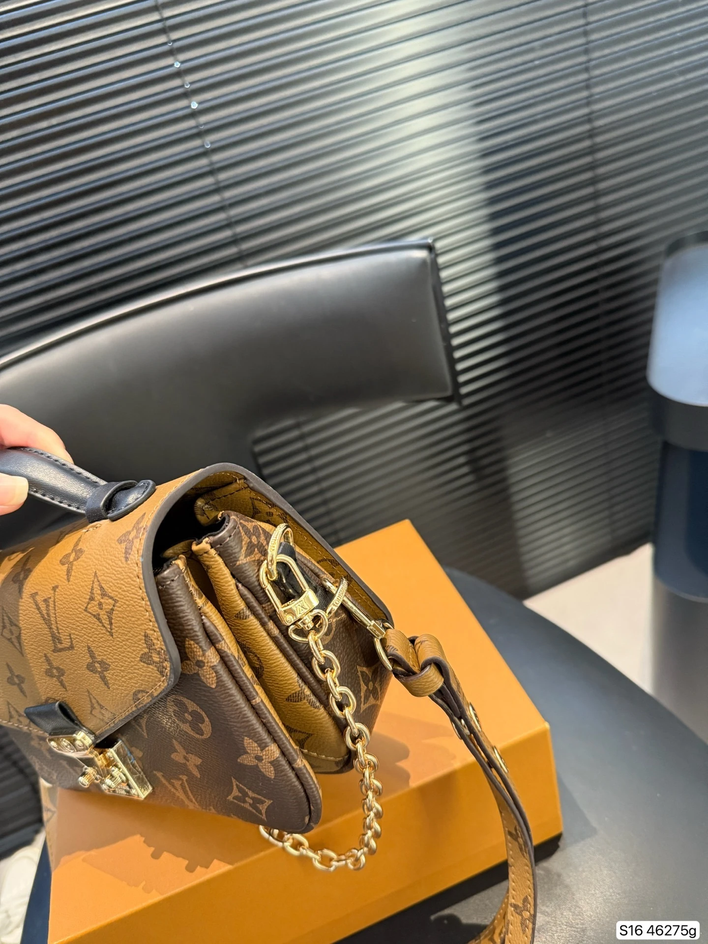 ZH532 Louis Vuitton Pochette Métis bag 58$ gallery