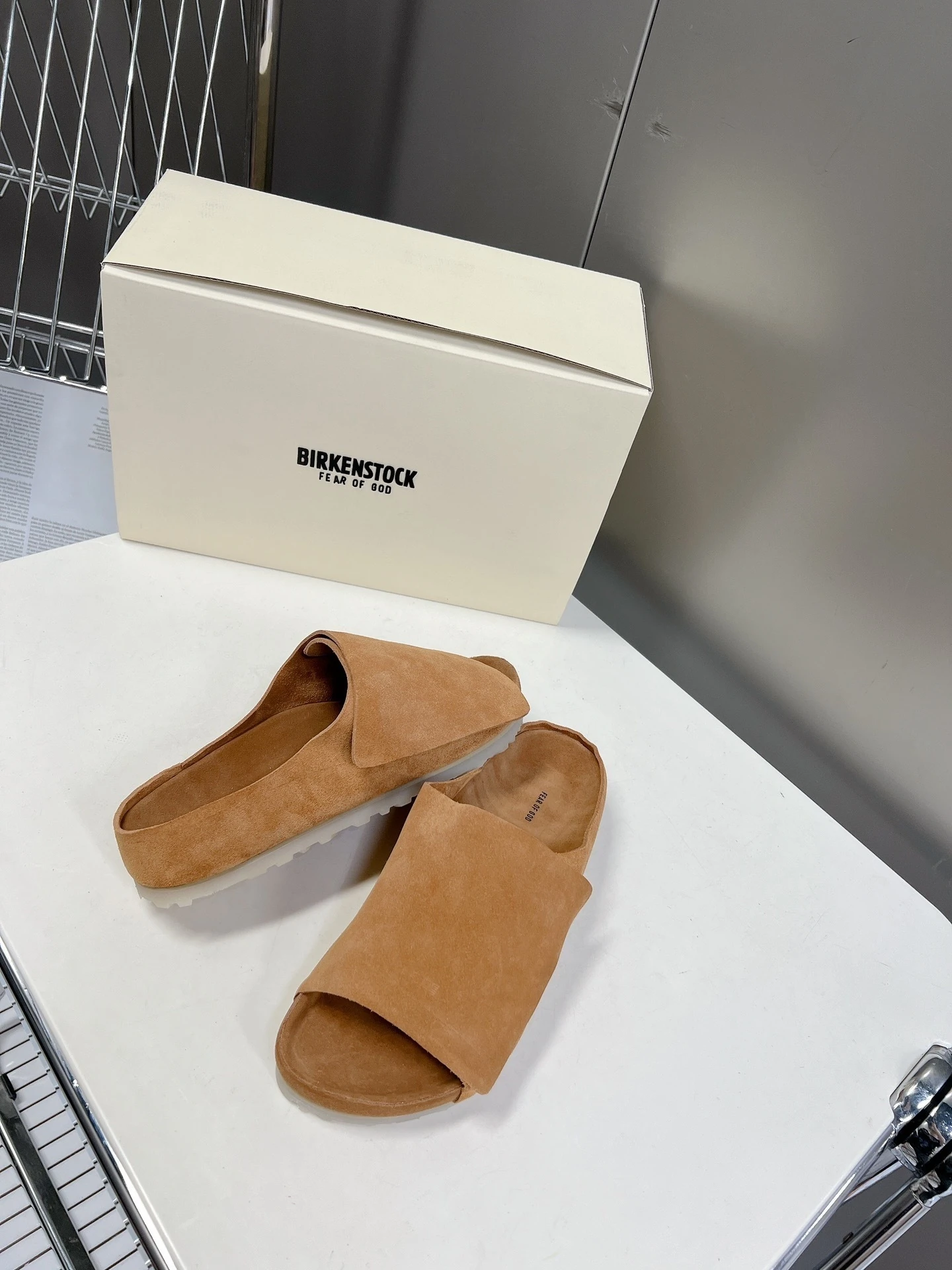 ZH561 Birkenstocks slippers 82$ gallery
