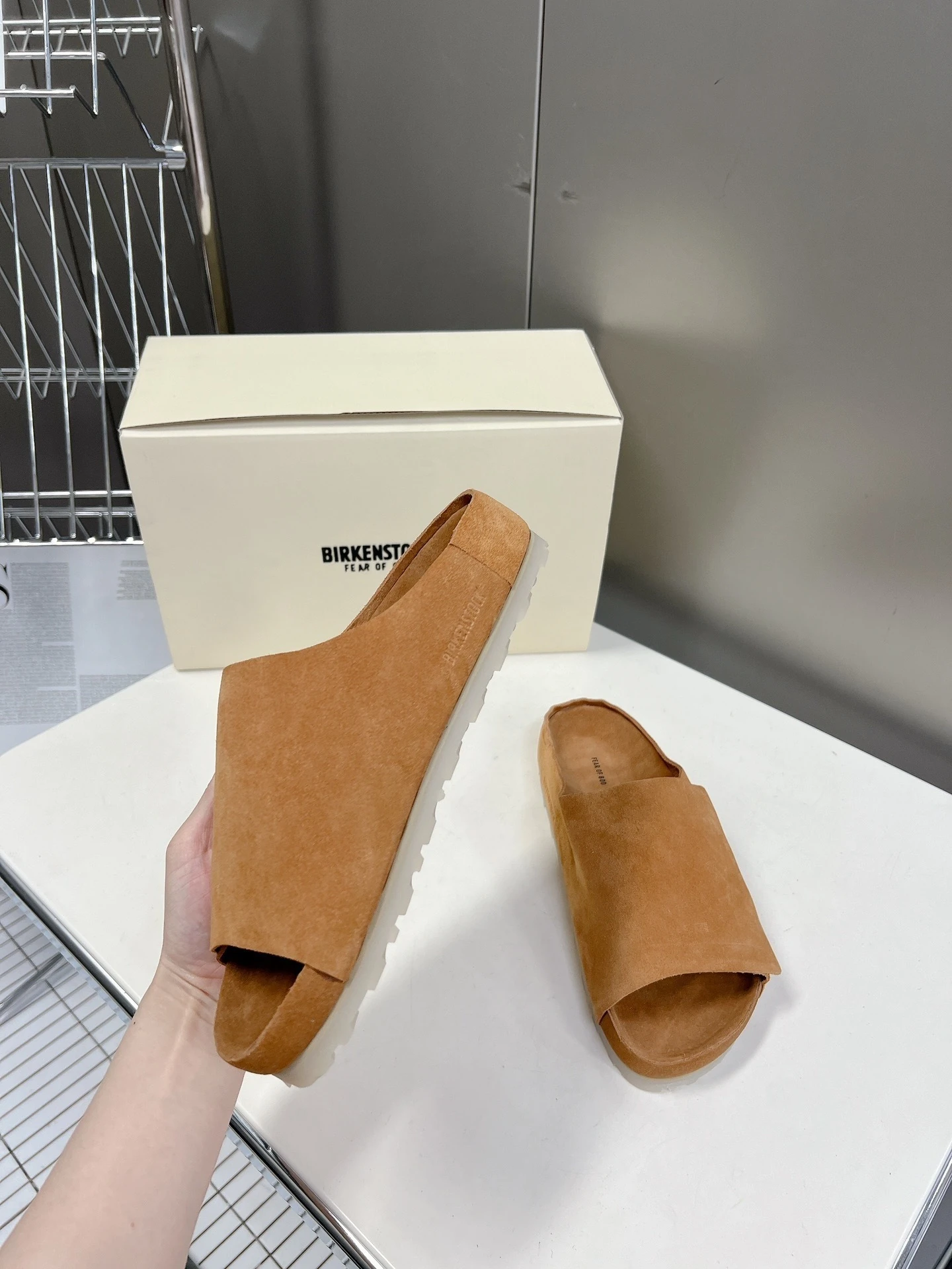 ZH561 Birkenstocks slippers 82$ gallery