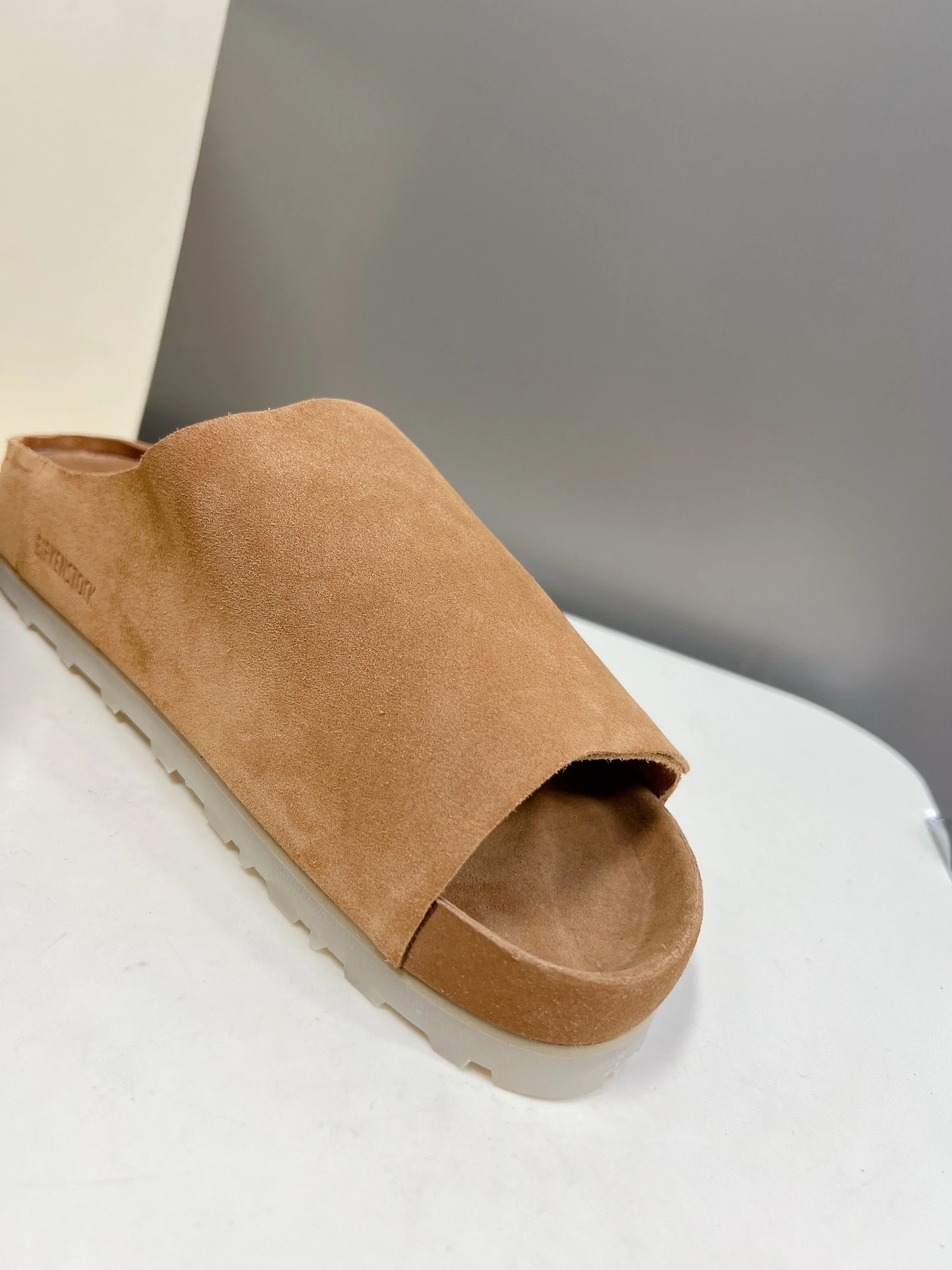 ZH561 Birkenstocks slippers 82$ gallery