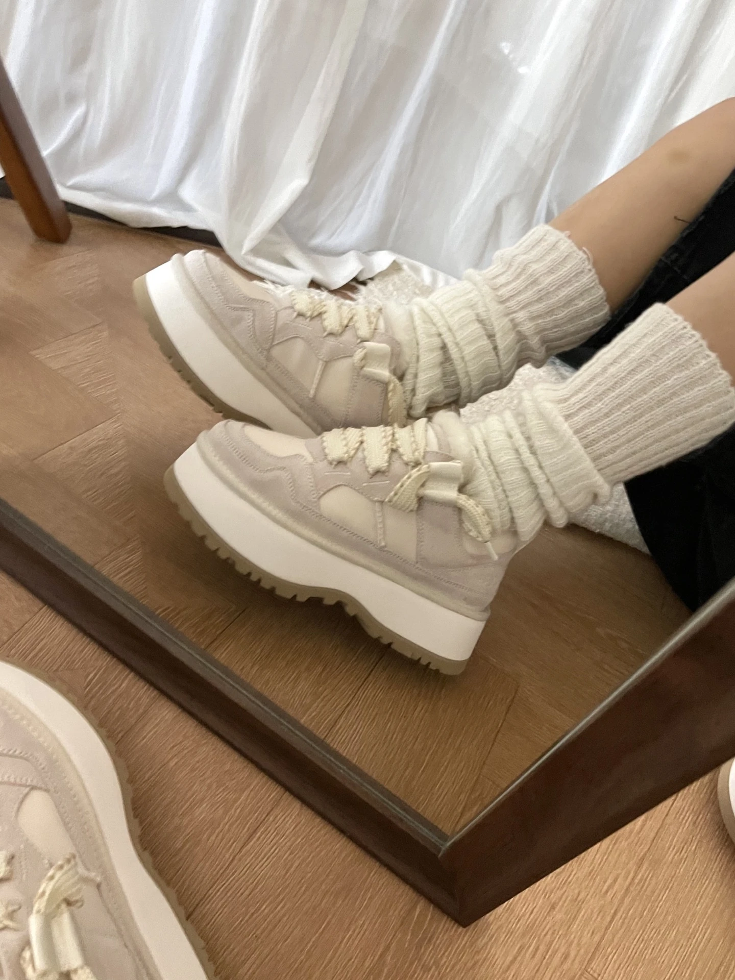 ZH563 UGG Astromel Platform Sneakers 72$ gallery