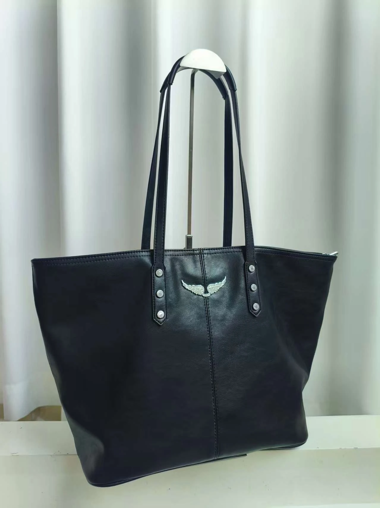 ZH564 Zadig&Voltaire tote bag 42.8$ gallery