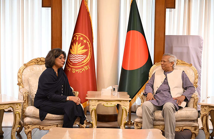 Ways needed to overcome hurdles for stronger ties with Pakistan: Chief Adviser