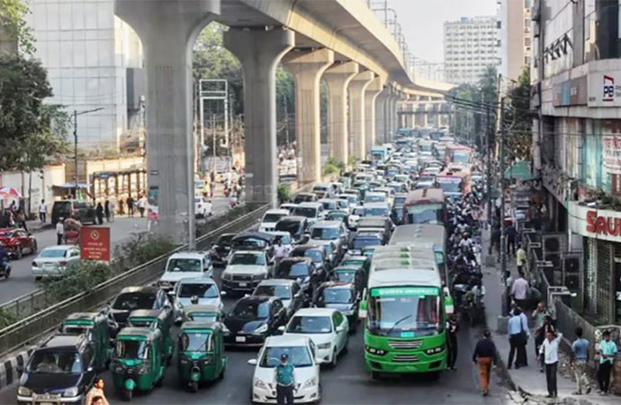 Is an alternative capital to Dhaka feasible?