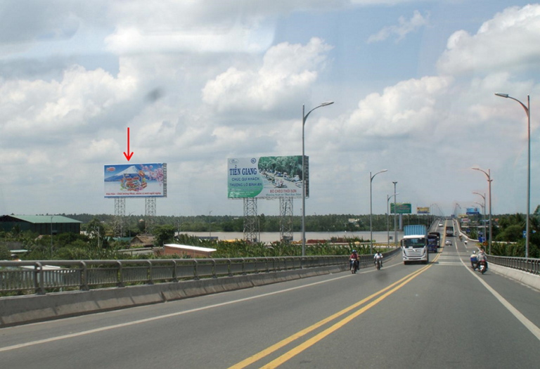 billboarquangcaotaicaurachmieu