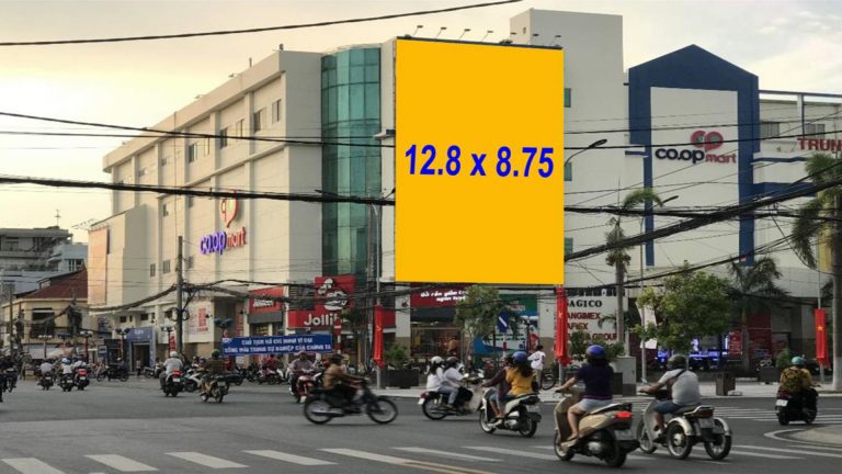 Pano Ốp Tường Tại Coopmart Long Xuyên (Giao Lộ Hùng Vương – Nguyễn Huệ – Long Xuyên) – An Giang