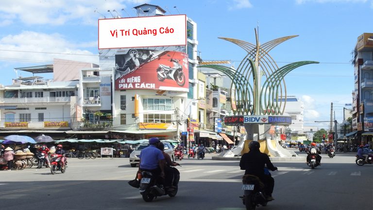 Pano Ốp Tường Tại Vòng Xoay Chợ Trà Vinh Điện Biên Phủ – Phường 3 – Tp. Trà Vinh