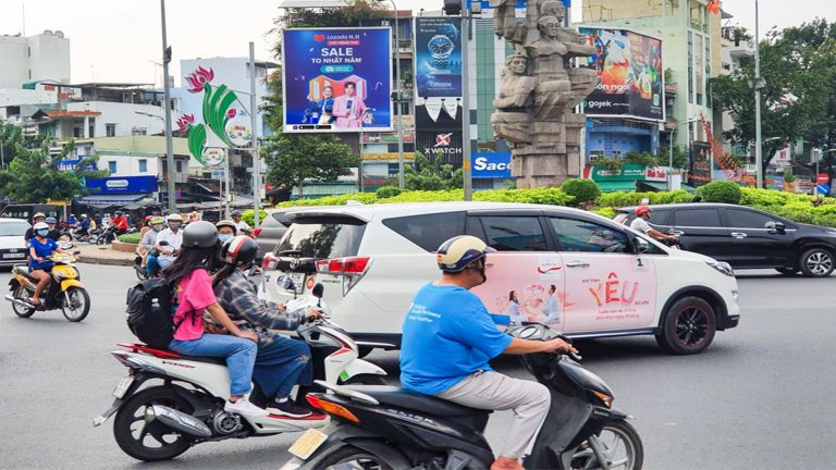 Pano Ốp Tường Tại Vòng Xoay Lý Thái Tổ (380 Lý Thái Tổ) – Quận 10 – Tp. Hồ Chí Minh