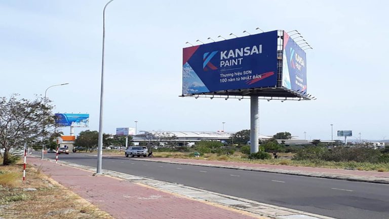 Billboard 3 Mặt Tại Lối Ra Sân Bay Cam Ranh – Tp. Cam Ranh – Tỉnh Khánh Hòa (Vị Trí 1)