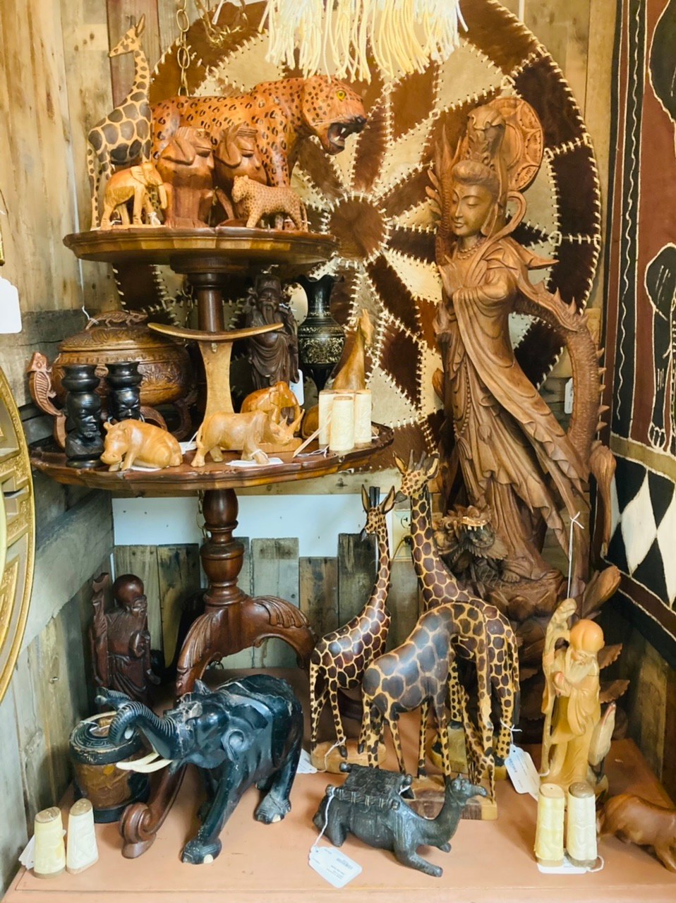Multi Dealer Antique Shops Near Me Eureka Springs AR