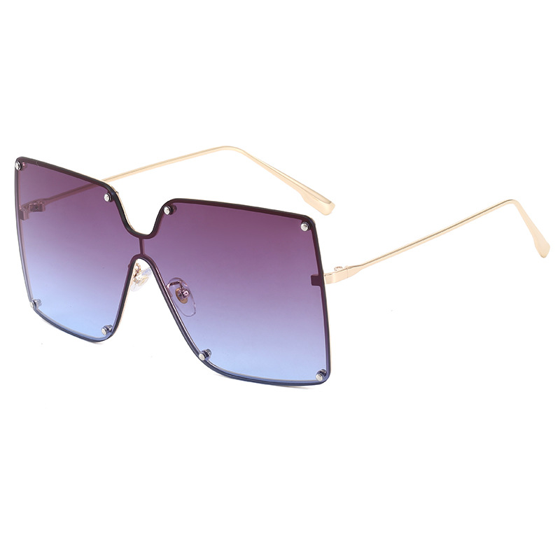  Large sunglasses from the latest fashions that suit your taste, available in several colors, to order my lady