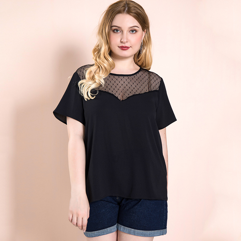 A stylish black T-shirt in line with fashion, with a new and innovative design that gives you a beautiful and distinctive look
