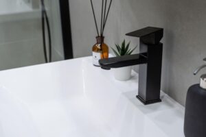A vanity faucet
