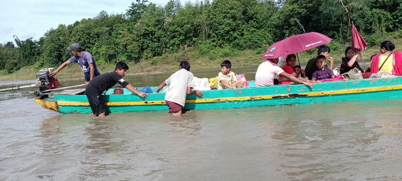Launch movement in Kaptai Lake still suspended due to poor navigability