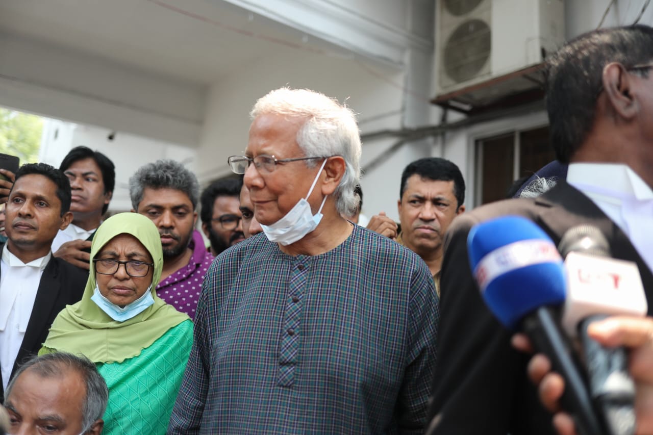 Yunus gets bail in embezzlement case