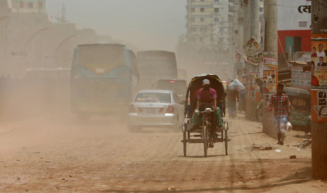 Dhaka’s air ‘unhealthy for sensitive groups’ this morning