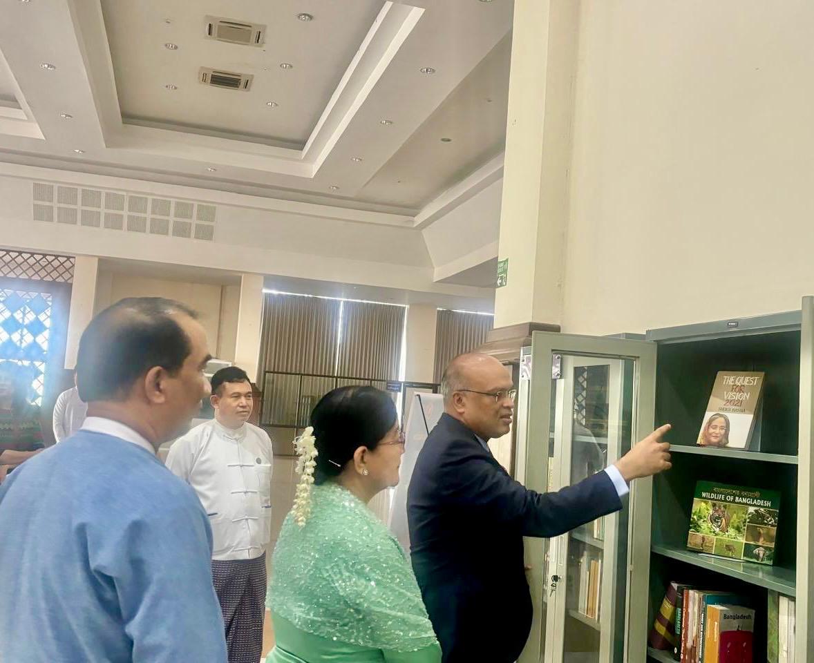 Bangladesh Embassy donates books to National Library of Myanmar
