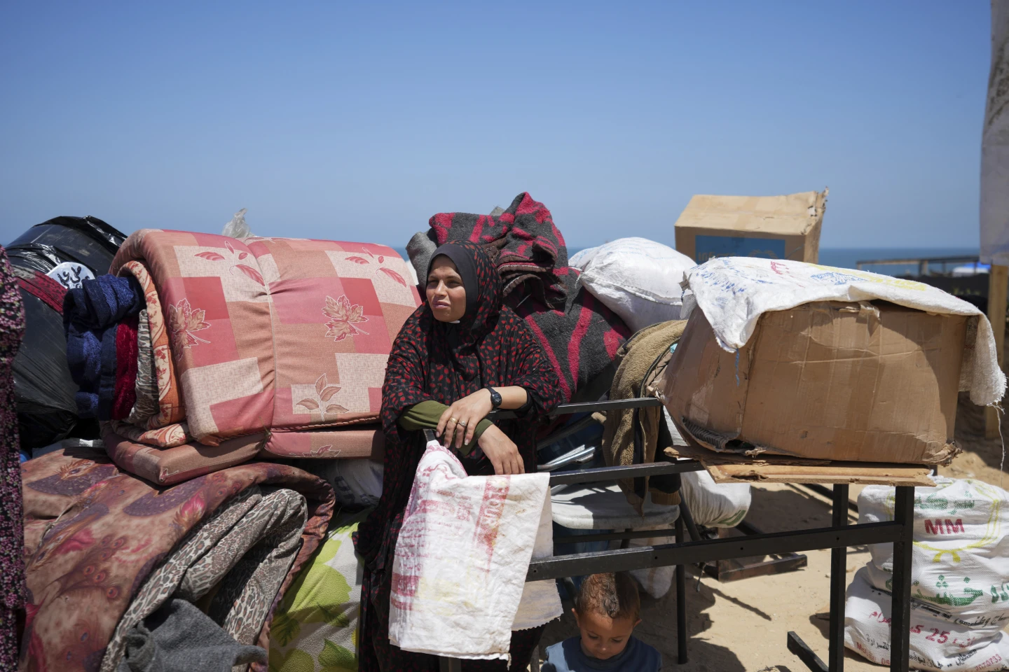 More than half a million people flee fighting in Rafah and northern Gaza, UN says